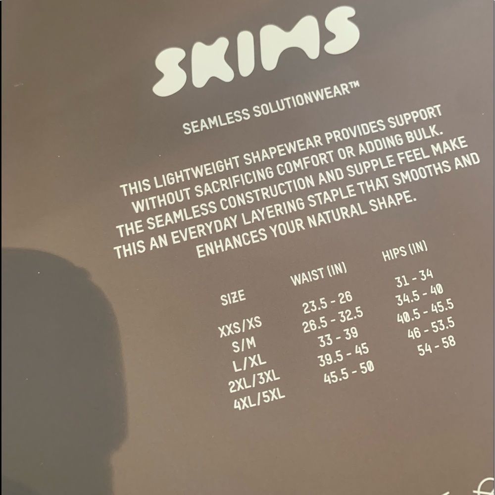 NWT Skims Sculpting Bodysuit with Snap in Cocoa - Picture 11 of 12